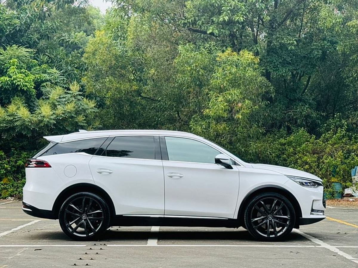 2019年10月比亞迪 唐新能源  2019款 EV600D 四驅(qū)智聯(lián)創(chuàng)領(lǐng)型 5座