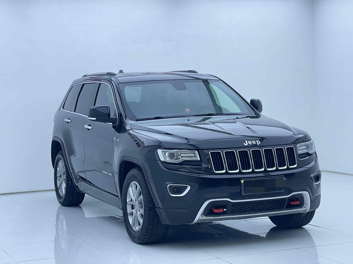 2016年6月Jeep 大切諾基  2016款 3.0TD 柴油 舒享導(dǎo)航版