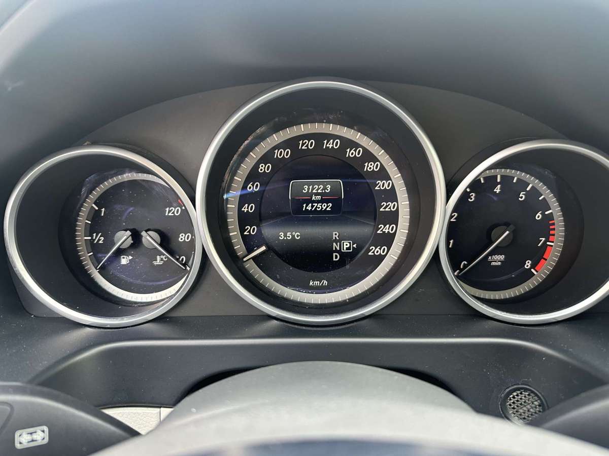 奔驰 奔驰E级  2015款 E 200 L图片