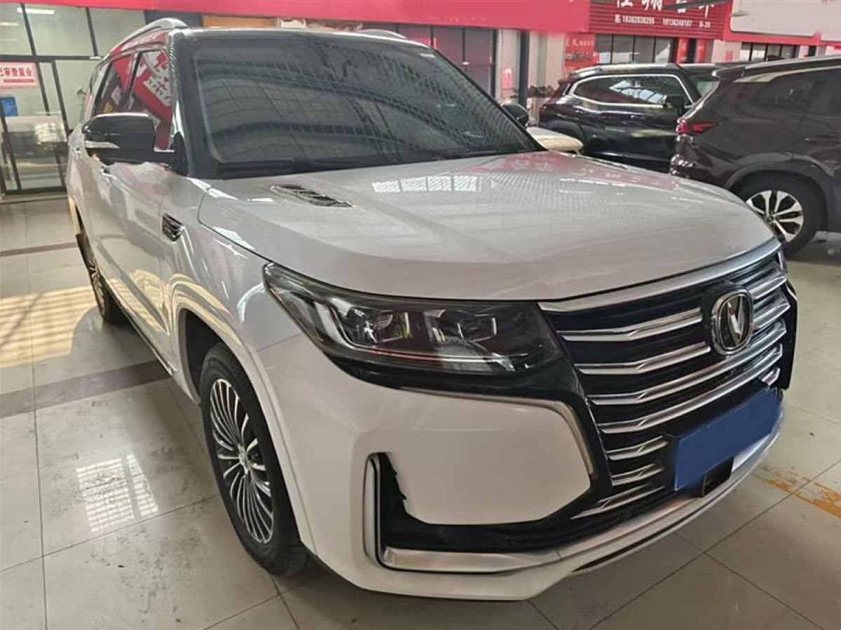 長(zhǎng)安 CS95  2019款 2.0T 四驅(qū)尊貴型圖片