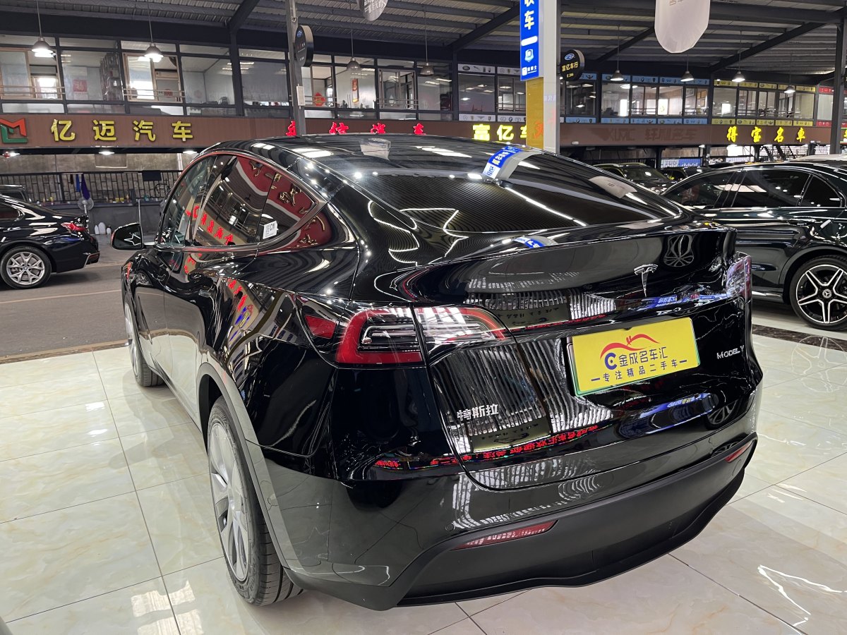 特斯拉 Model 3  2023款 煥新版 后輪驅(qū)動(dòng)圖片