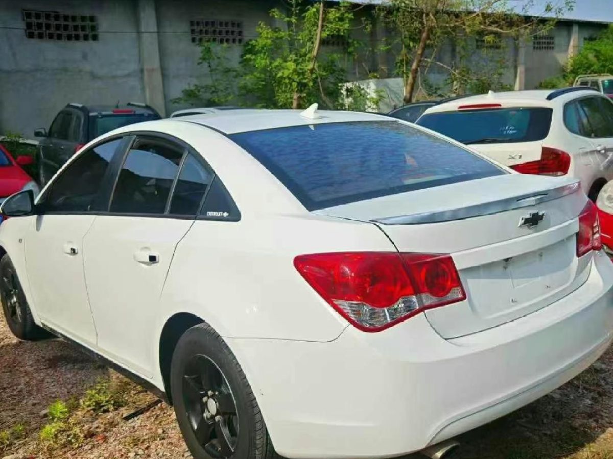 雪佛蘭 科魯茲  2014款 1.6L SL百萬(wàn)紀(jì)念版 MT圖片