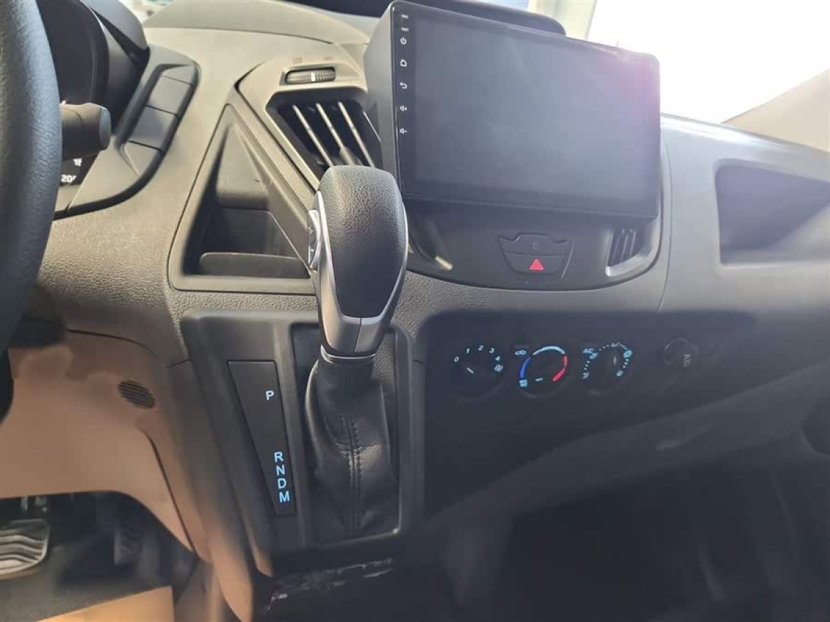 福特 全順  2019款 2.0T汽油多功能商用車中軸中頂6座國VI圖片
