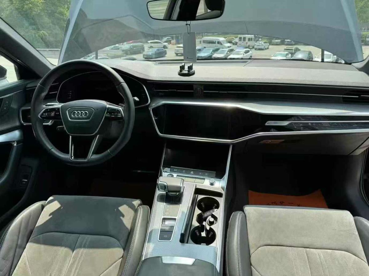 奧迪 奧迪A6L  2022款 40 TFSI 豪華動(dòng)感型圖片