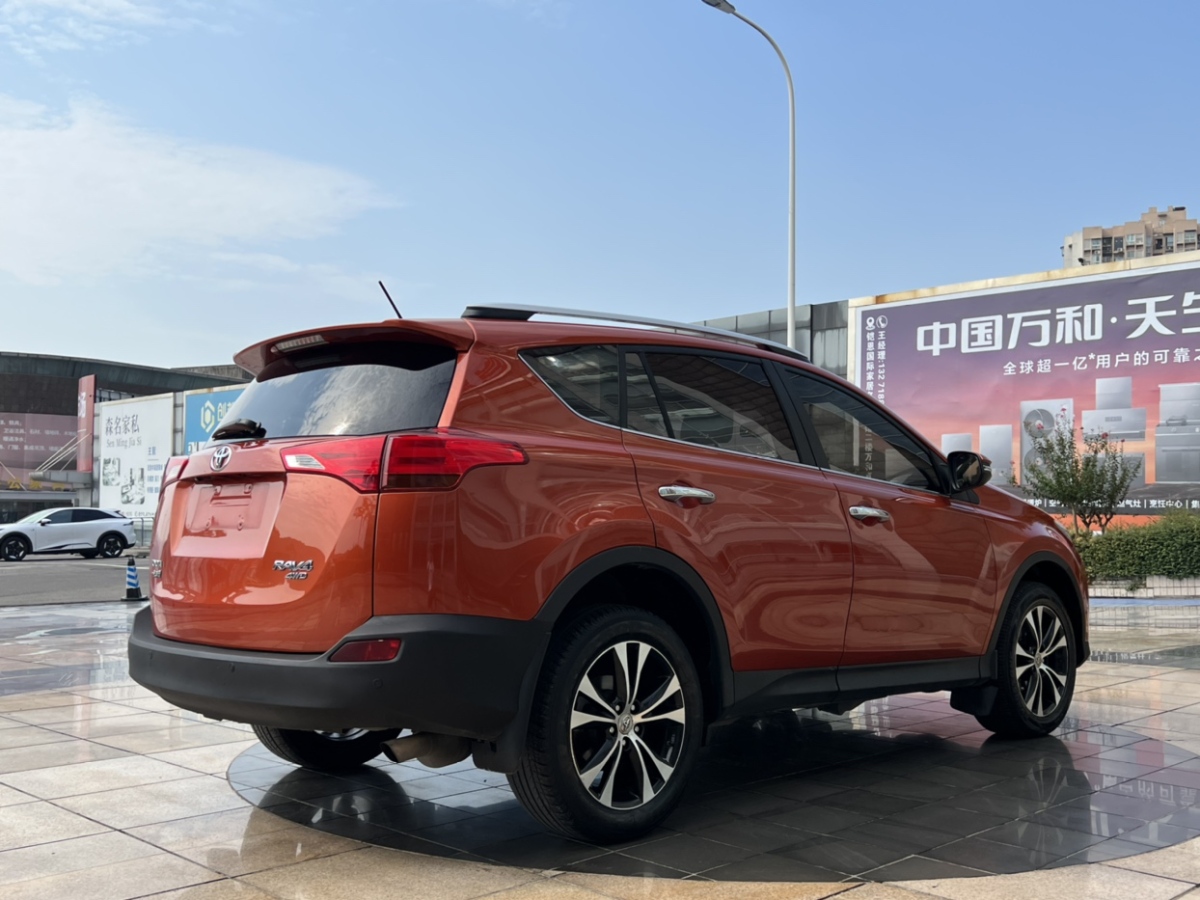 豐田 RAV4榮放  2013款 2.5L 自動(dòng)四驅(qū)尊貴版圖片