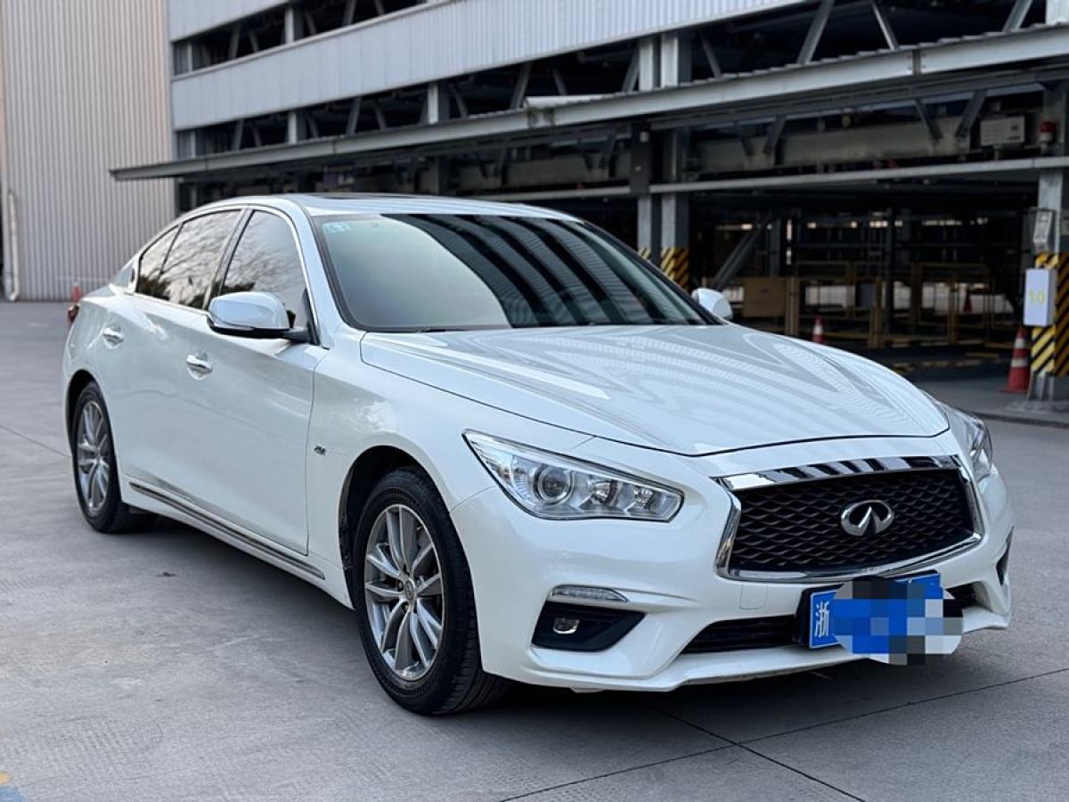 英菲尼迪 Q50L  2022款 2.0T 逸享版圖片