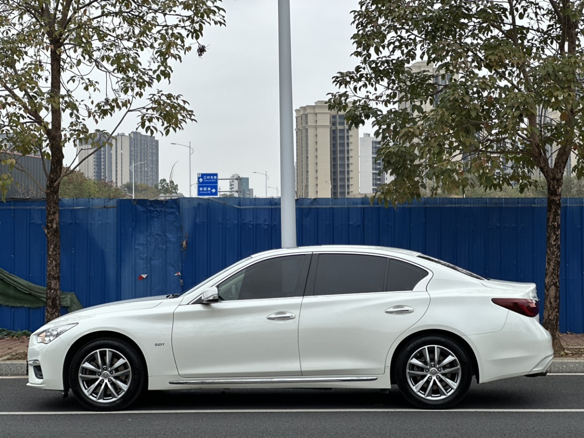 英菲尼迪 Q50L  2018款  2.0T 舒適版 國VI圖片