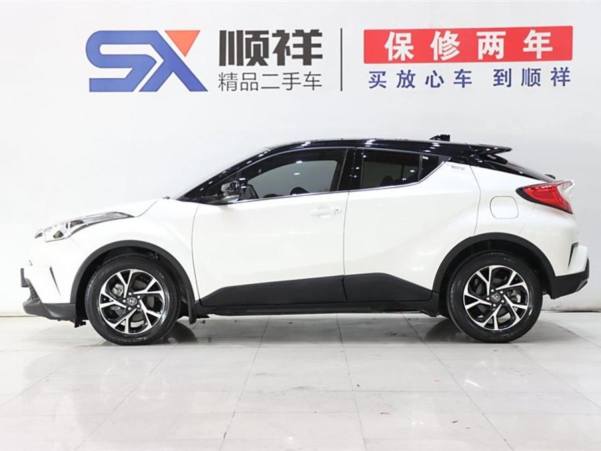 豐田 C-HR  2018款 2.0L 領(lǐng)先天窗版 國(guó)V圖片