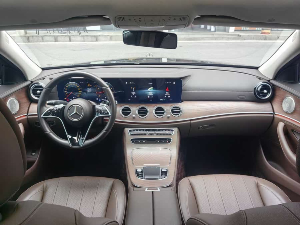 奔馳 奔馳E級  2023款 改款 E 300 L 豪華型圖片