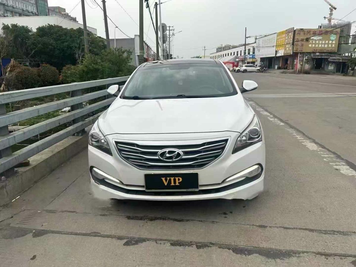 現(xiàn)代 名圖  2017款 1.6T 自動旗艦型TOP圖片