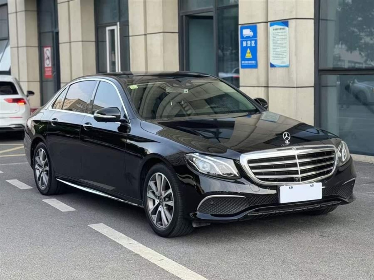 奔馳 奔馳E級(jí)  2018款 改款 E 300 L 豪華型圖片