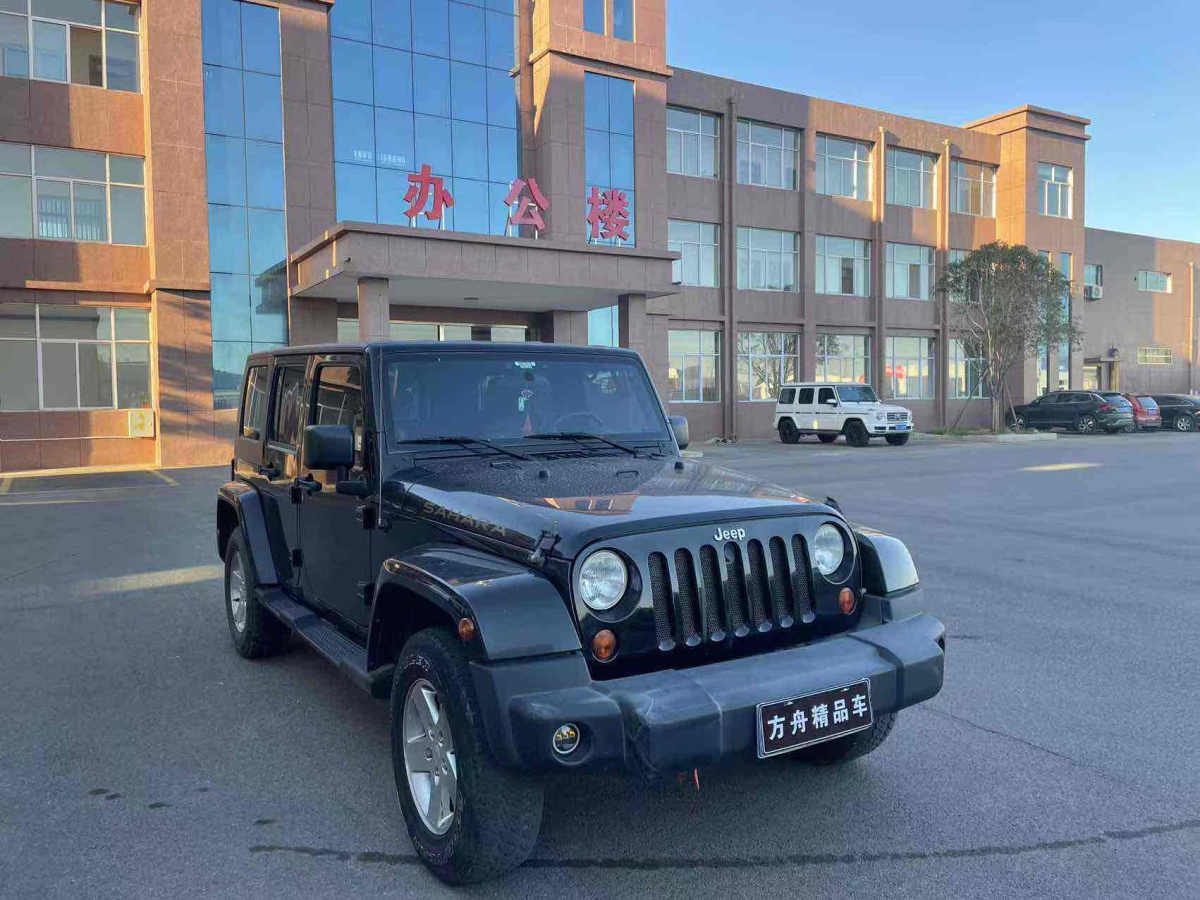 Jeep 牧馬人  2010款 3.8L Sahara 四門版圖片