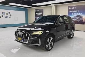 奥迪Q7 奥迪 55 TFSI quattro S line运动型