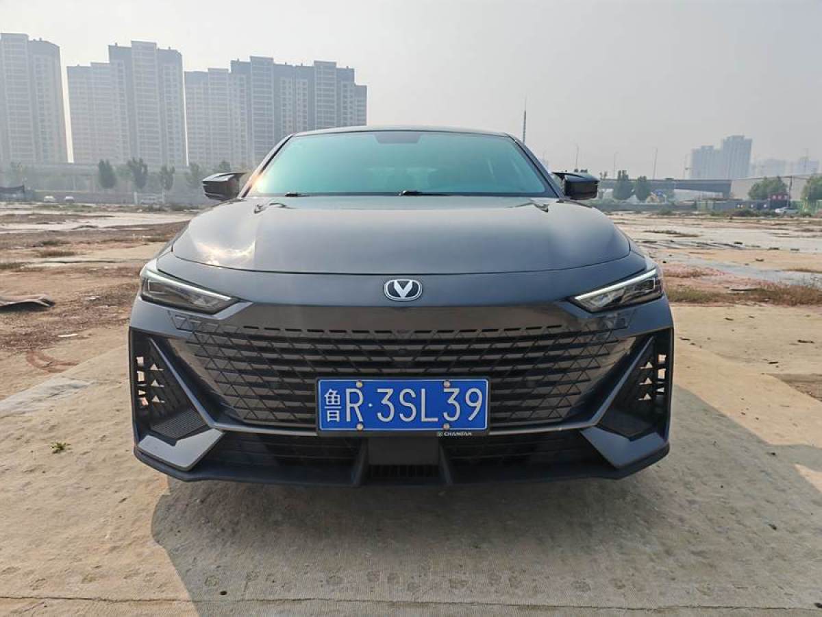 2023年2月長(zhǎng)安 長(zhǎng)安UNI-V  2022款 1.5T 尊貴型