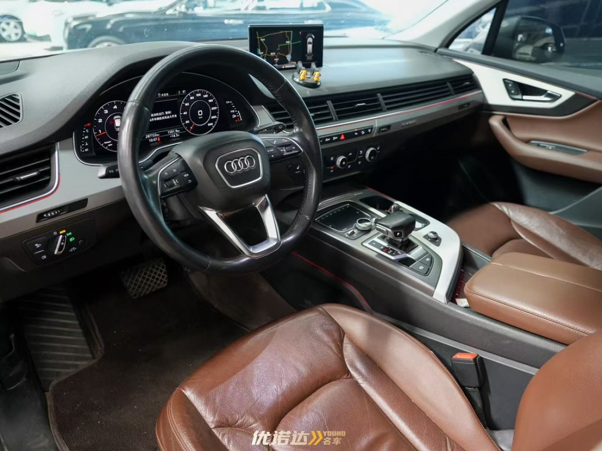 2016年4月奧迪 奧迪Q7  2016款 40 TFSI S line運(yùn)動型