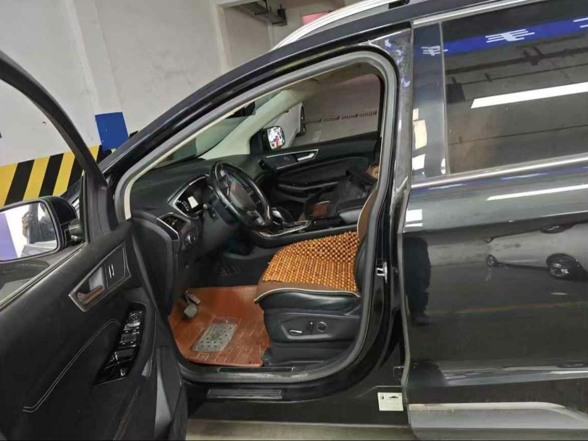 福特 銳界  2015款 2.0T GTDi 兩驅(qū)精銳型圖片