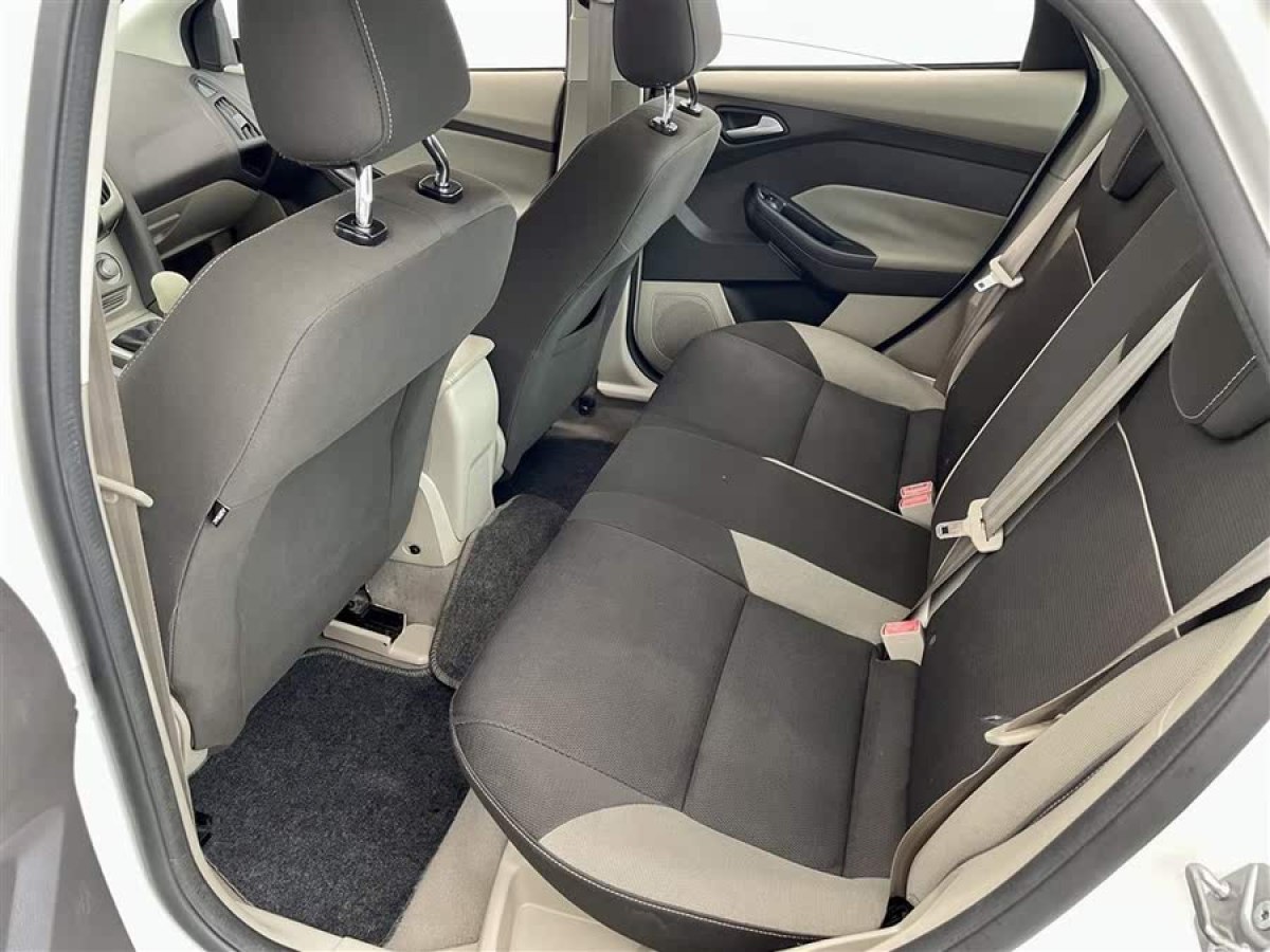 福特 ?？怂? 2012款 三廂 1.6L 手動(dòng)舒適型圖片