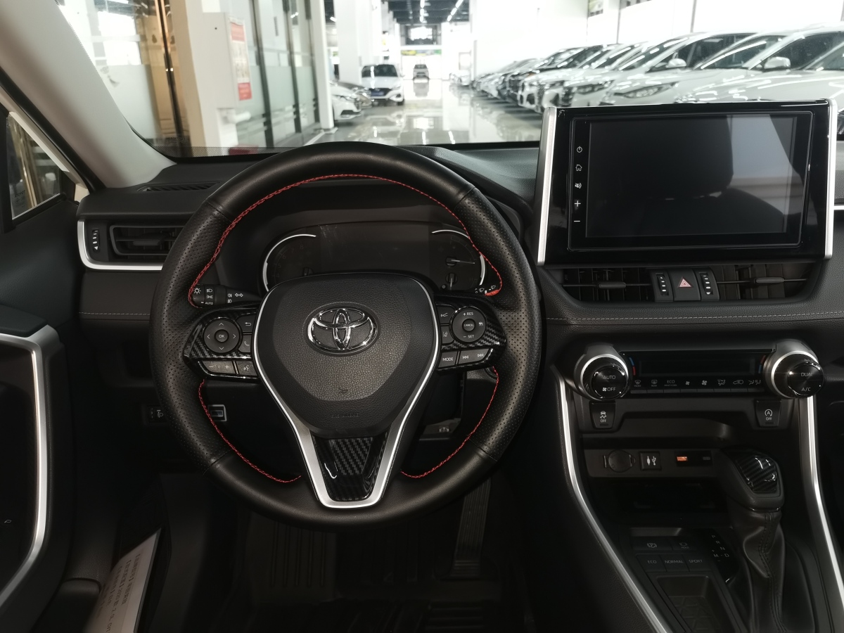 豐田 RAV4  2018款 榮放 2.0L CVT兩驅(qū)風(fēng)尚版圖片