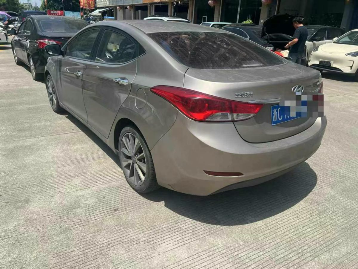 現(xiàn)代 朗動  2015款 1.6L 自動領(lǐng)先型圖片
