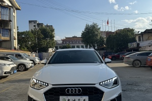 奥迪A4L 奥迪 40 TFSI 时尚动感型