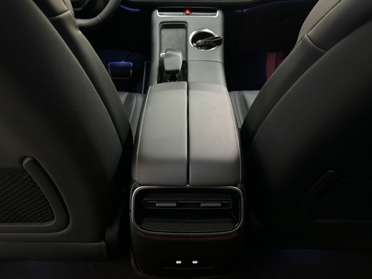 赛力斯 问界M5  2022款 M5 EV 四驱性能版图片