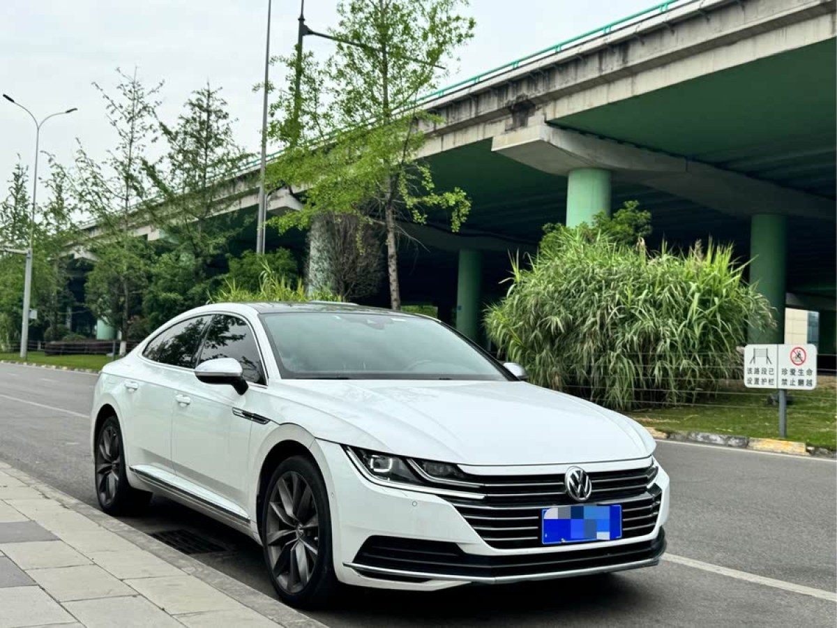 大眾 一汽-大眾CC  2019款  330TSI 魅顏版 國(guó)VI圖片