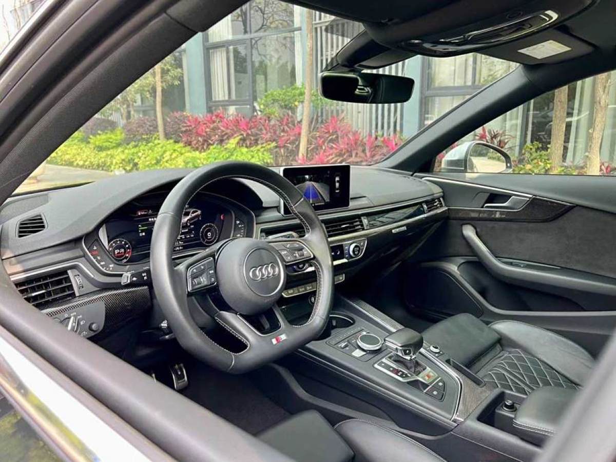 2019年8月奧迪 奧迪S4  2018款 S4 3.0TFSI