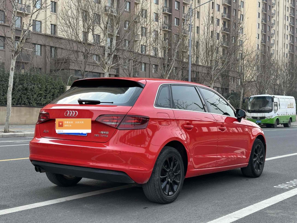 奧迪 奧迪A3  2014款 Sportback 35 TFSI 自動(dòng)時(shí)尚型圖片