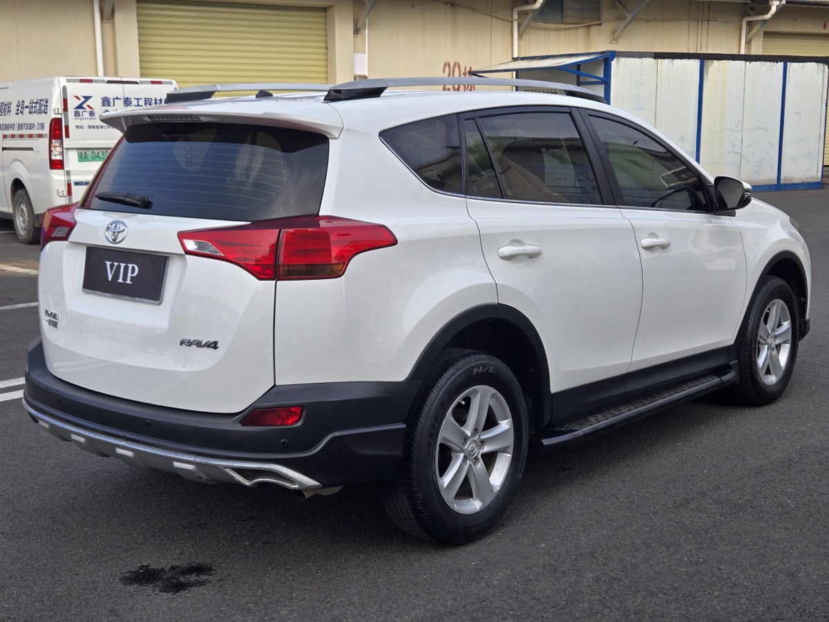 豐田 RAV4  2018款 榮放 2.0L CVT兩驅(qū)都市版圖片