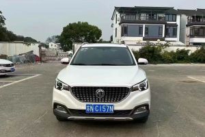 名爵ZS 名爵  1.5L 手动65寸巨幕天窗全球版 国VI