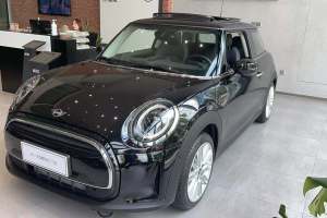 MINI MINI 改款 1.5T COOPER 經(jīng)典派