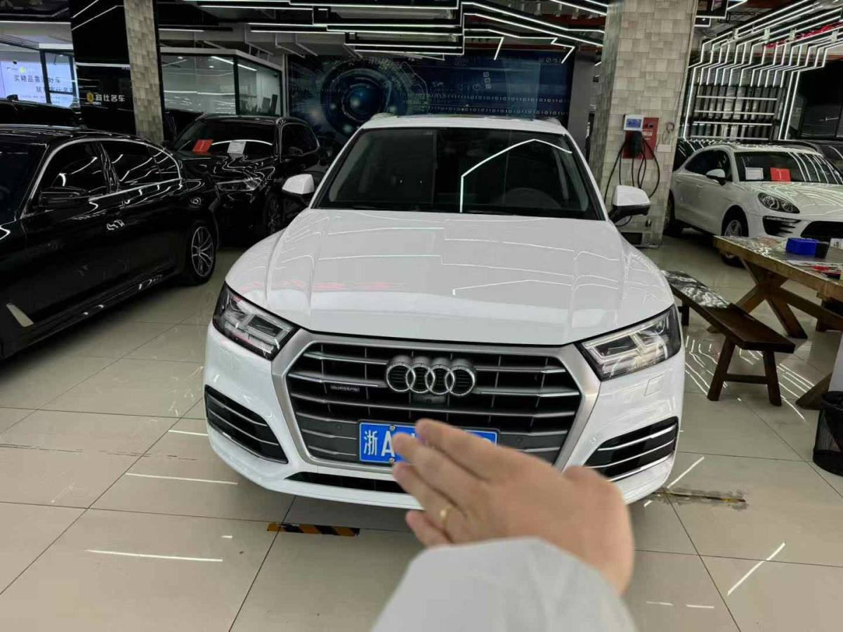 奧迪 奧迪Q3  2019款  35 TFSI 時尚動感型圖片