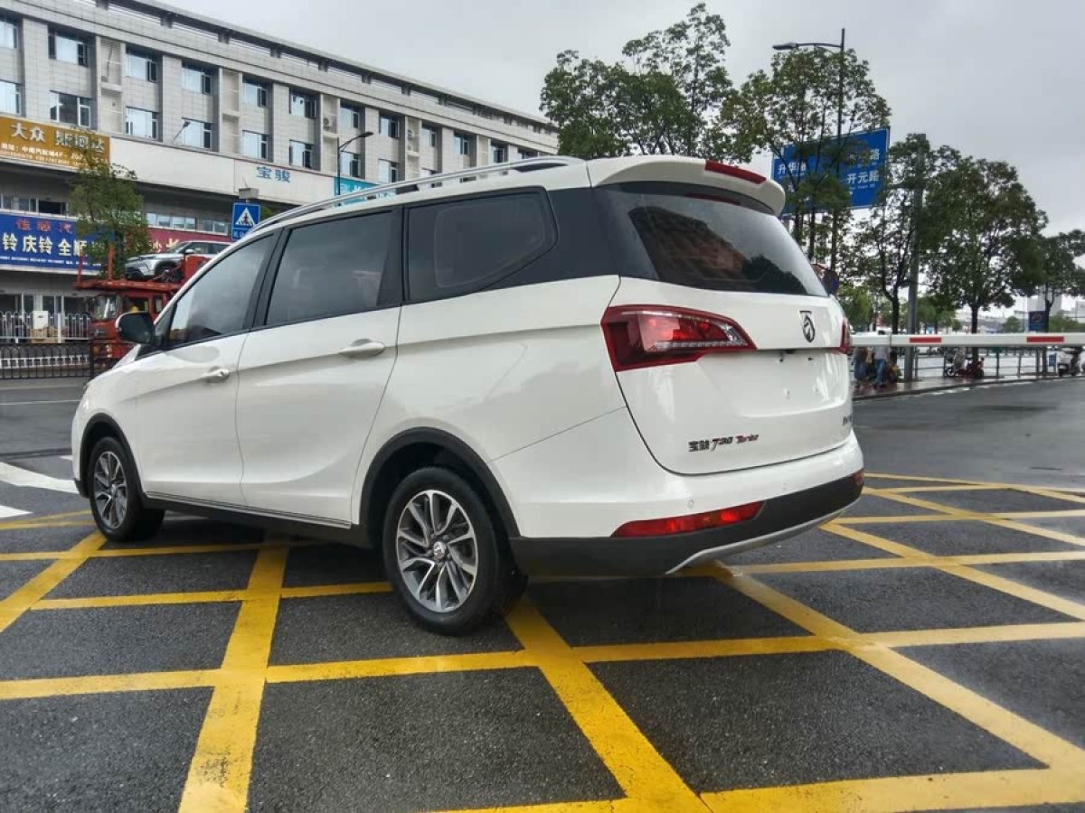 寶駿 730  2021款 1.5T CVT時尚型 7座圖片