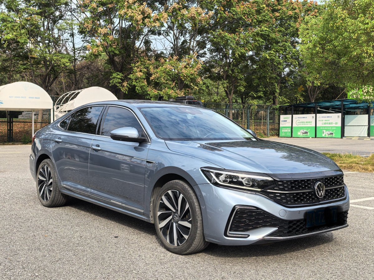 大眾 帕薩特  2022款 330TSI 星空尊貴版圖片