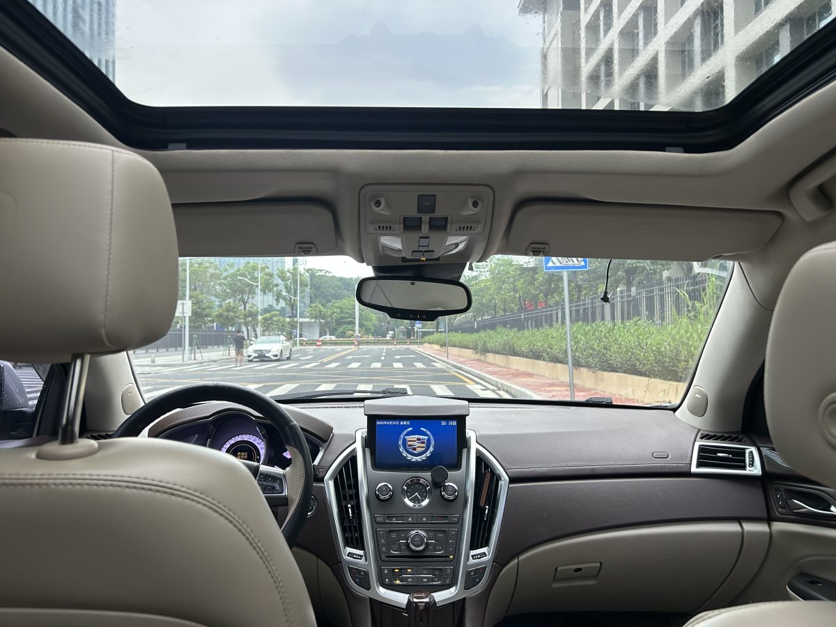 凱迪拉克 SRX  2012款 3.0L 領(lǐng)先型圖片
