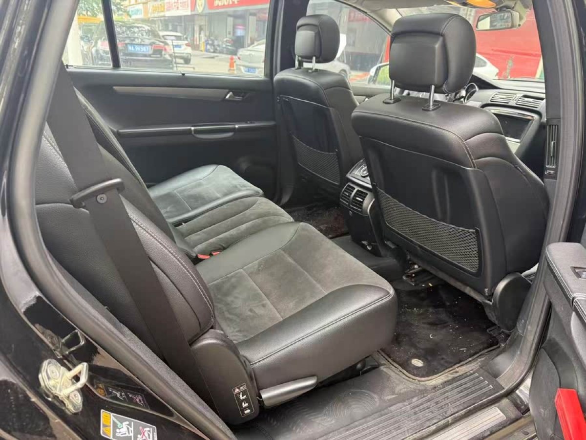 奔馳 奔馳R級(jí)  2014款 R 320 4MATIC 商務(wù)型圖片