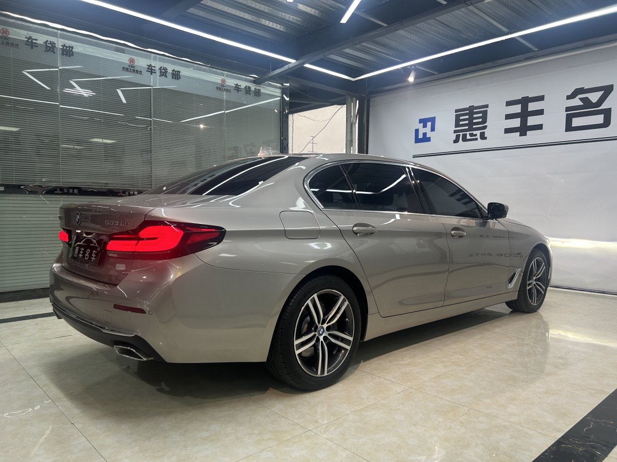 寶馬 寶馬5系新能源  2022款 改款 535Le 豪華套裝圖片