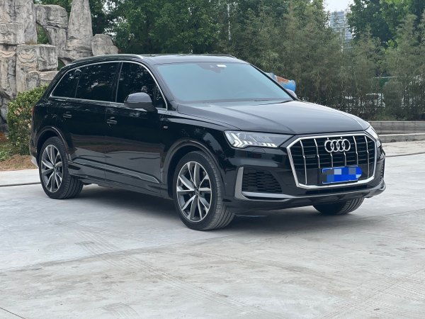 奥迪 奥迪Q7  2023款 55 TFSI quattro S line运动型