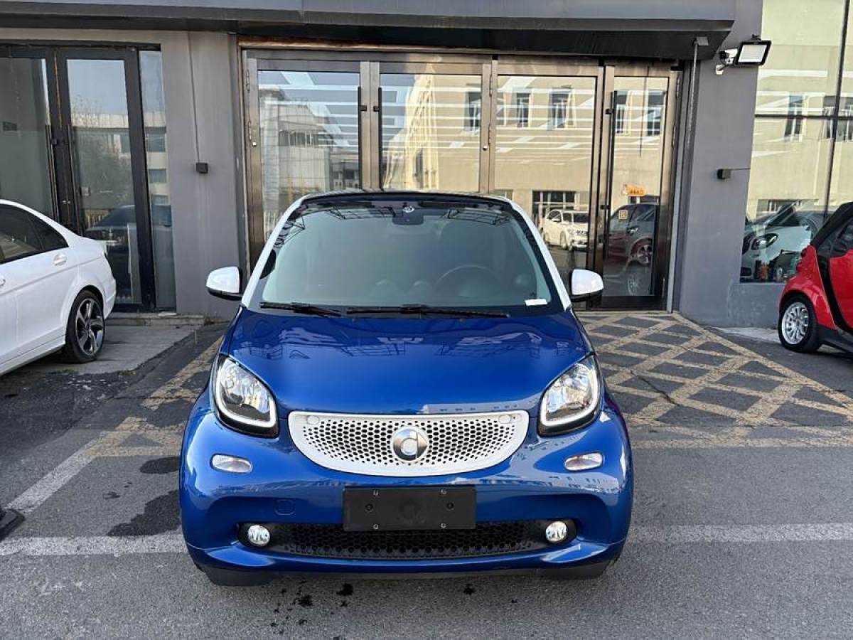 smart fortwo  2017款 1.0L 52千瓦新聲特別版圖片