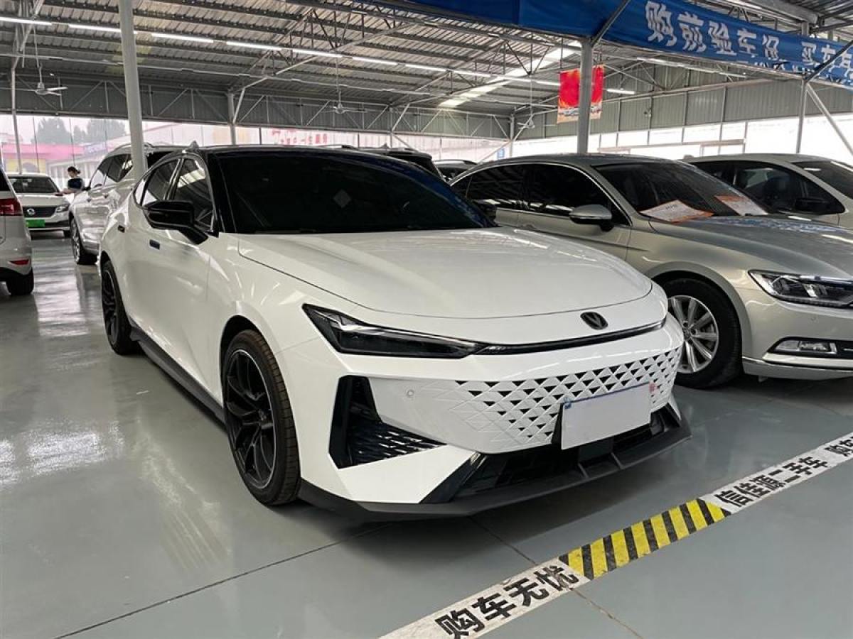 2024年2月長安 長安UNI-V  2022款 2.0T 鋒速版