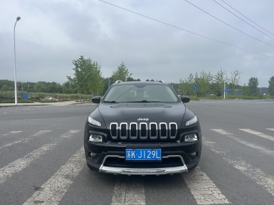 2016年2月 Jeep 自由光 2.0L 优越版图片