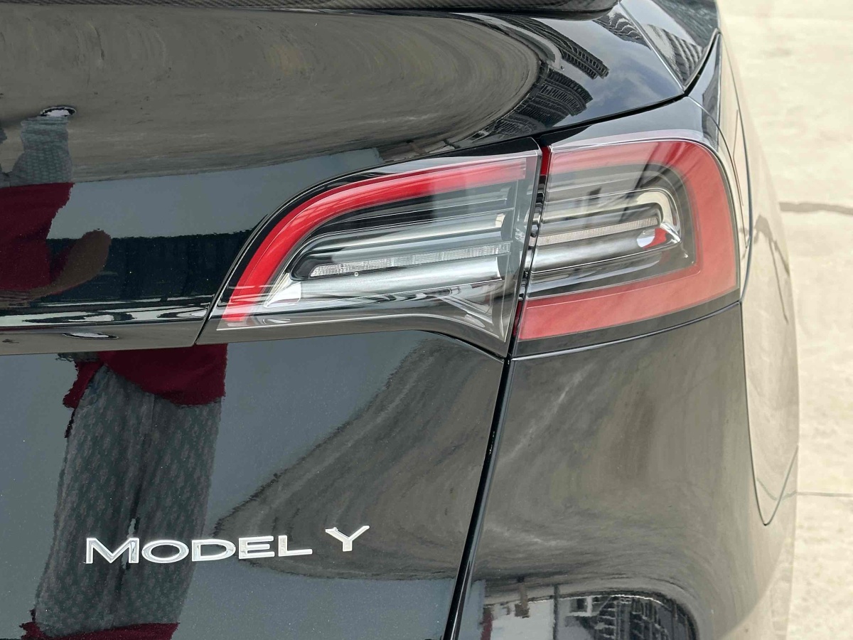 特斯拉 Model Y  2023款 煥新版 后輪驅(qū)動圖片