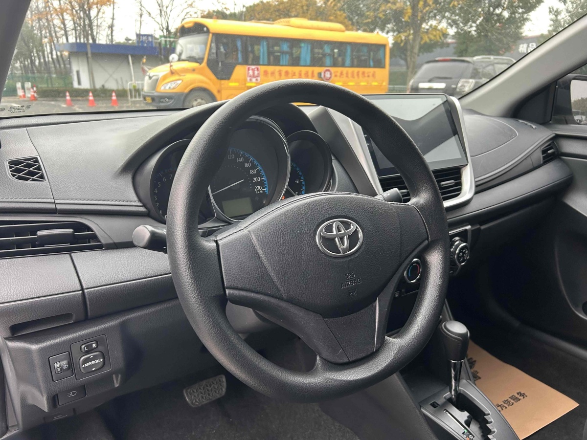 豐田 YARiS L 致炫  2015款 1.5E 自動魅動版圖片