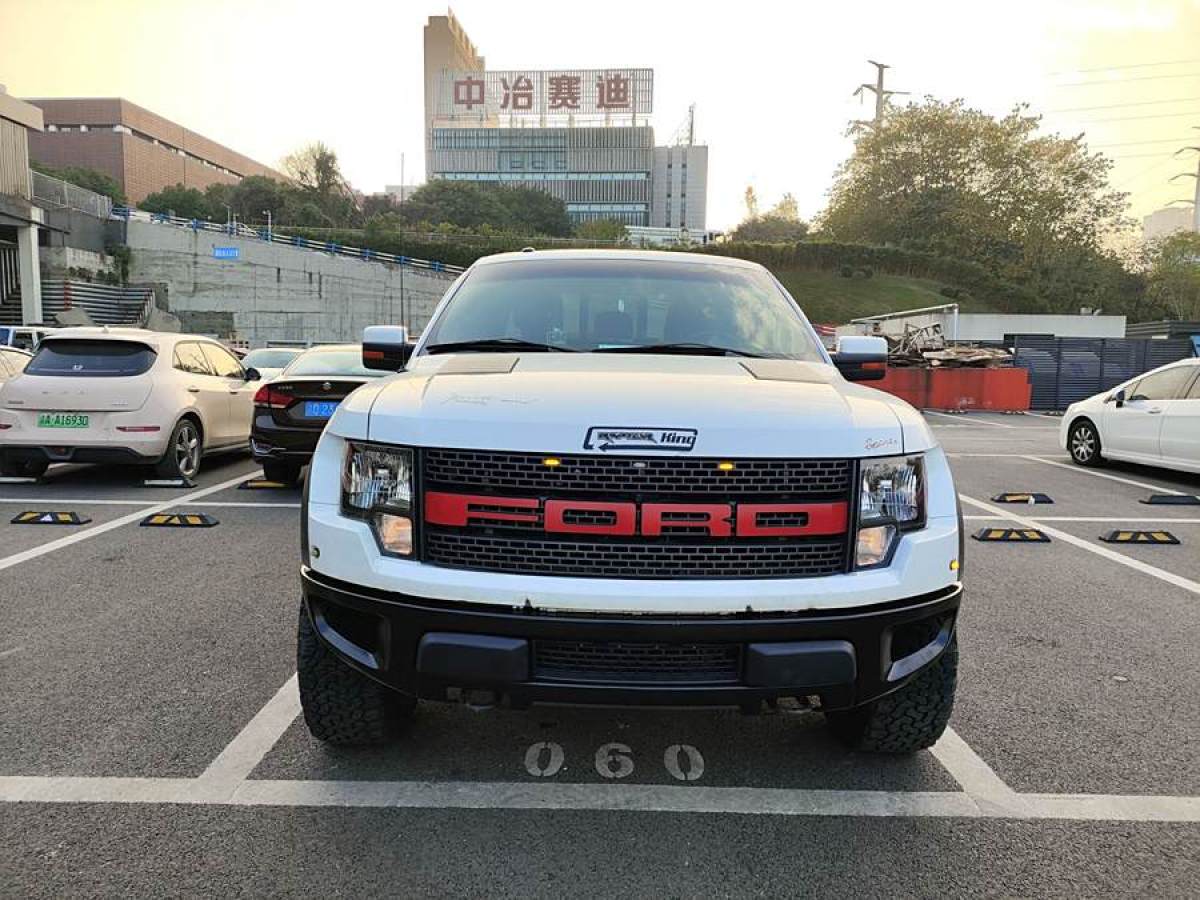 福特 F-150  2011款 6.2L SVT Raptor SuperCrew圖片