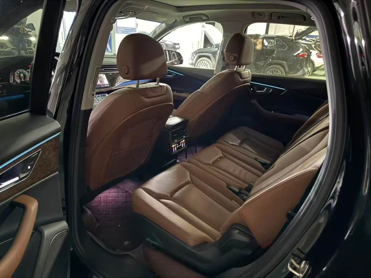 奧迪 奧迪Q7  2023款 55 TFSI quattro S line運動型圖片