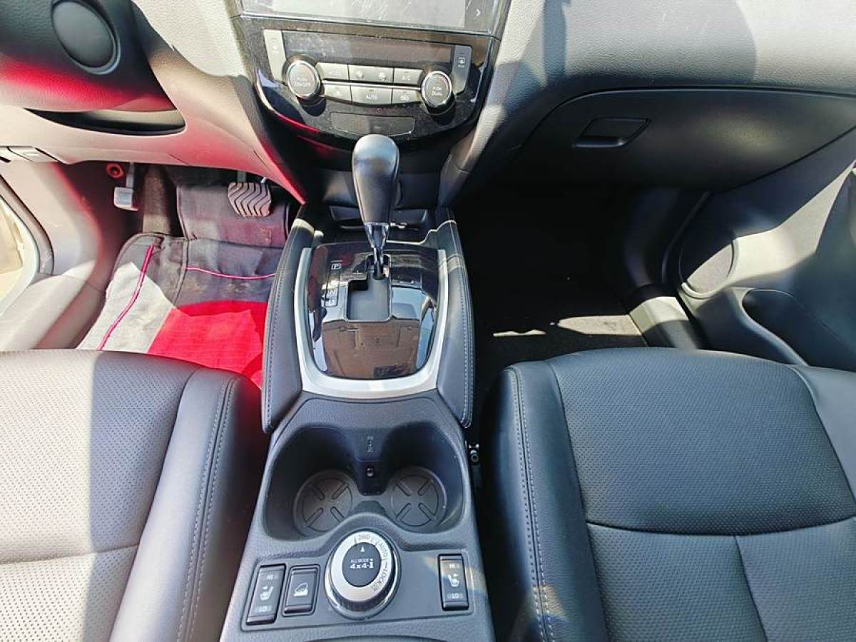 日产 奇骏  2014款 2.5L CVT豪华版 4WD图片
