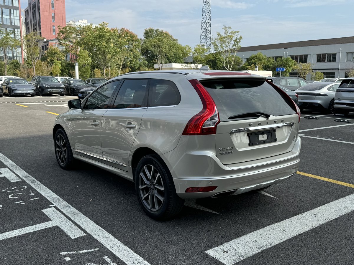 沃爾沃 XC60  2017款 T5 AWD 智遠(yuǎn)升級版圖片