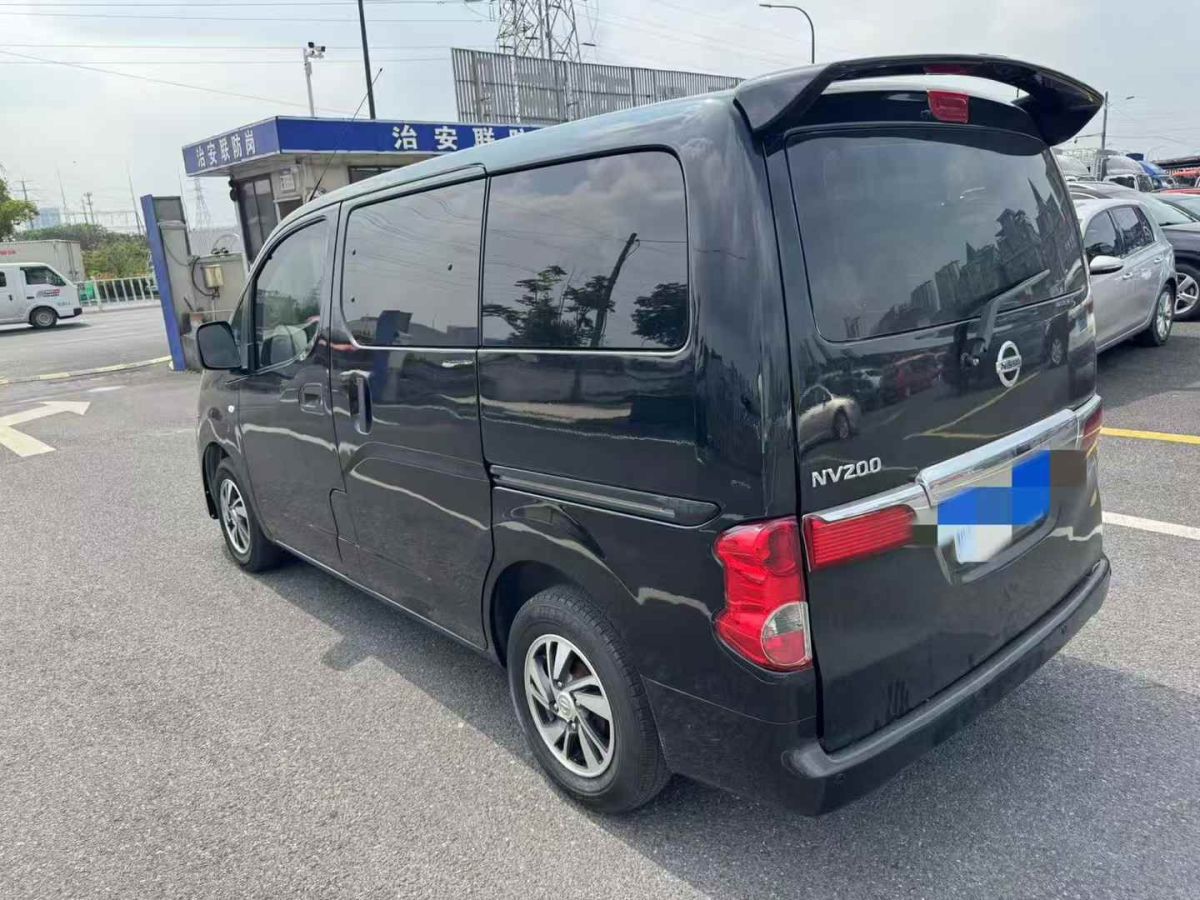 日產(chǎn) NV200  2016款 1.6L CVT尊享型圖片