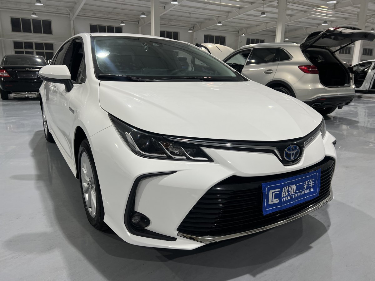 丰田 卡罗拉  2021款 双擎 1.8L E-CVT精英版图片