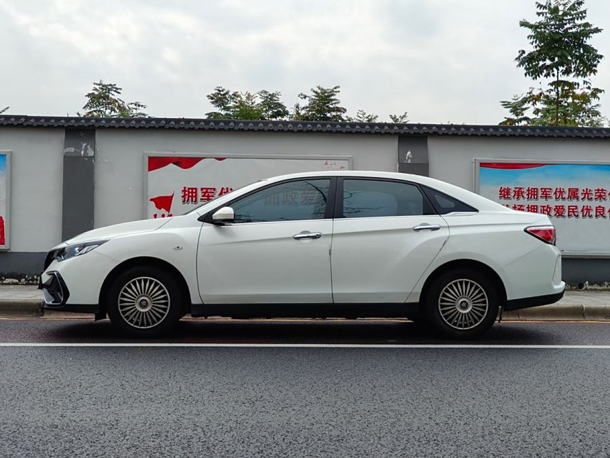 啟辰 D60EV  2022款 標(biāo)準(zhǔn)續(xù)航舒適版圖片